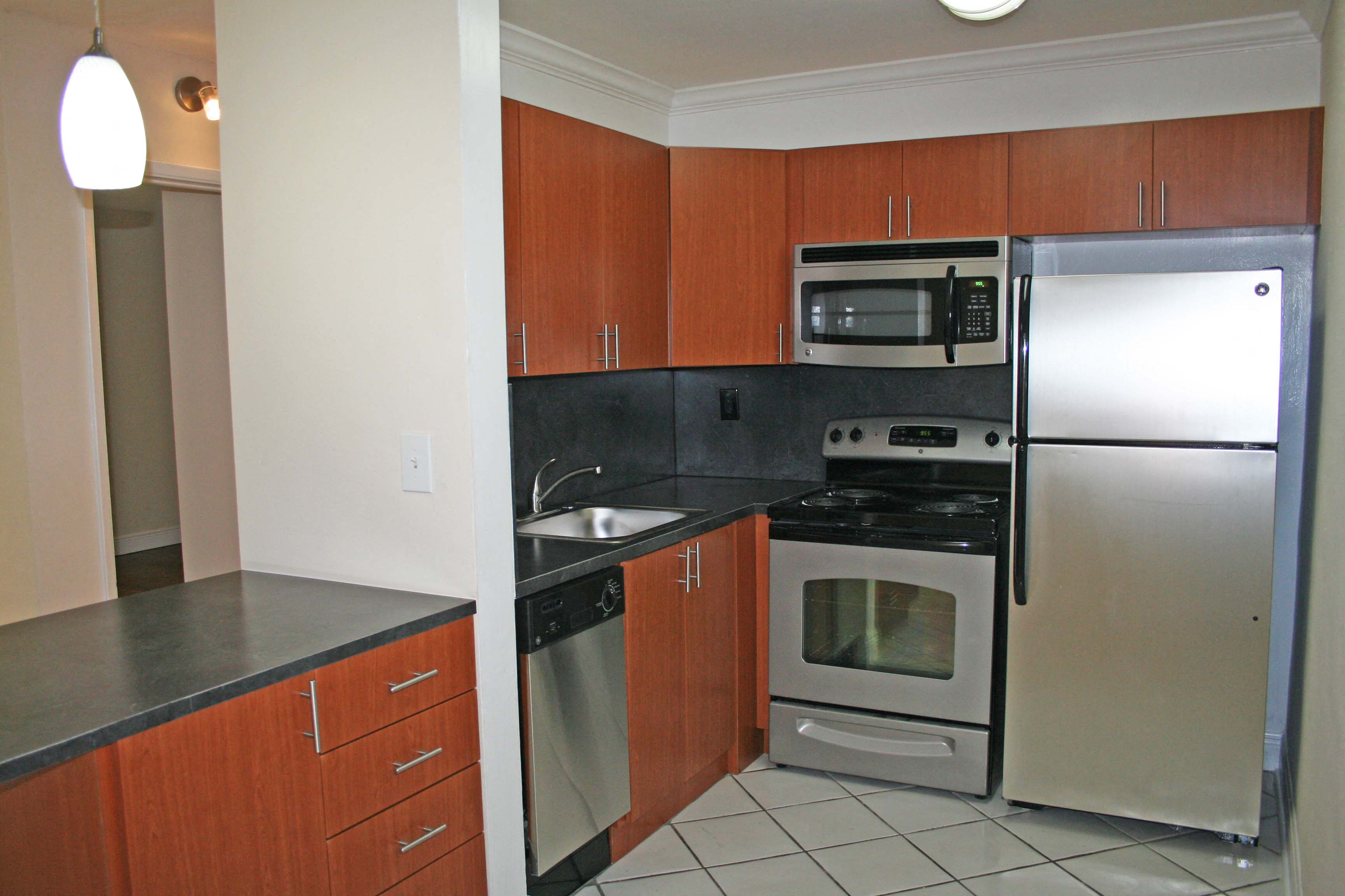 ONE BEDROOM KITCHEN